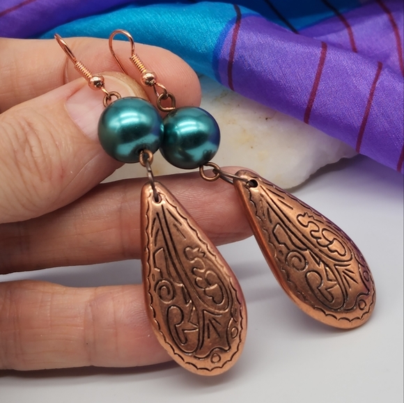 Bohemian Jewelry Dangling Teardrops Copper Earrings Faux Pearls - Picture 1 of 6